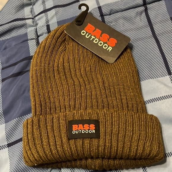 NWT BASS OUTDOOR Women's Large Gauge Knit Hat - Picture 2 of 4